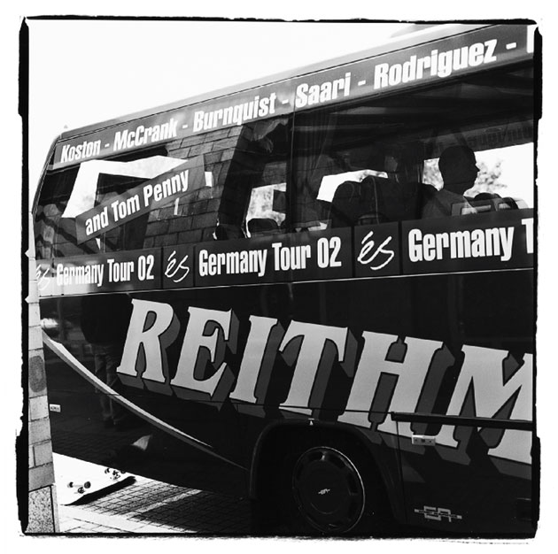 éS Tour bus Germany 2002